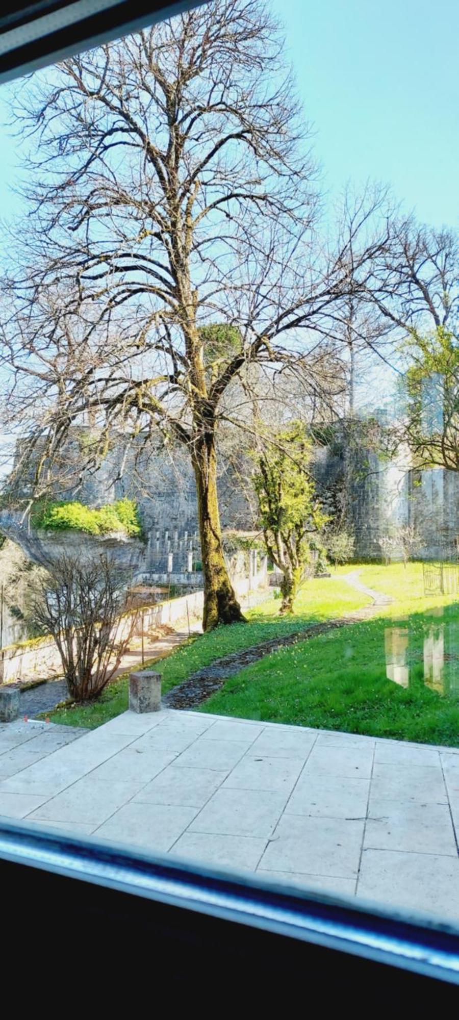 Chateau Des Senechaux, Bourdeilles Exterior foto