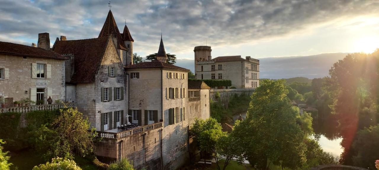 Chateau Des Senechaux, Bourdeilles Exterior foto